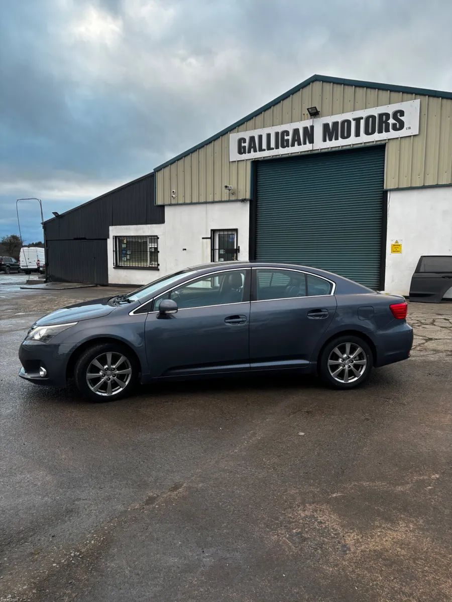 Toyota Avensis 2012 - Image 3