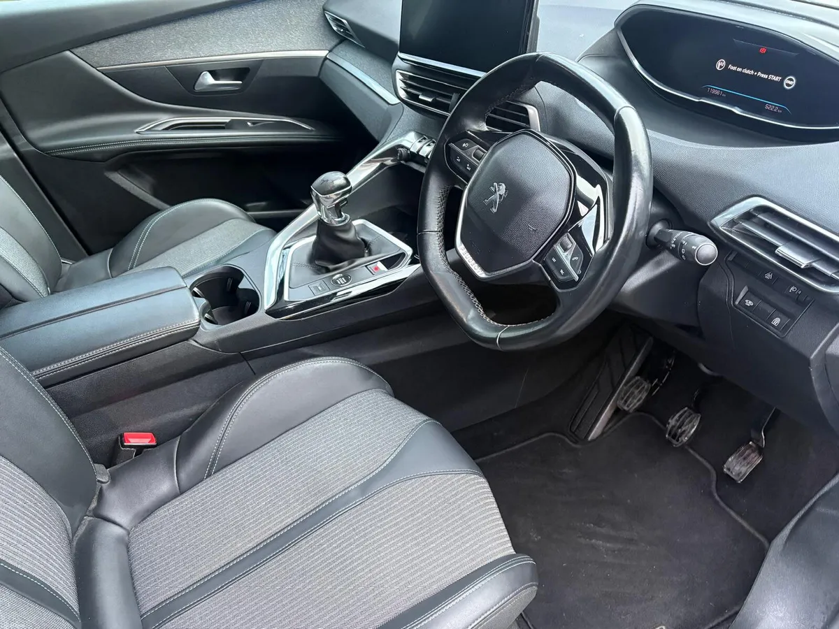 Peugeot 3008 2022 FL ALLURE 1.5 BLUE HDI - Image 4