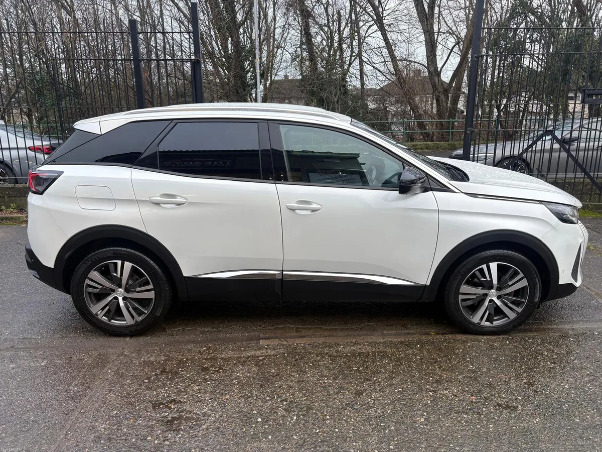 Peugeot 3008 2022 FL ALLURE 1.5 BLUE HDI - Image 2