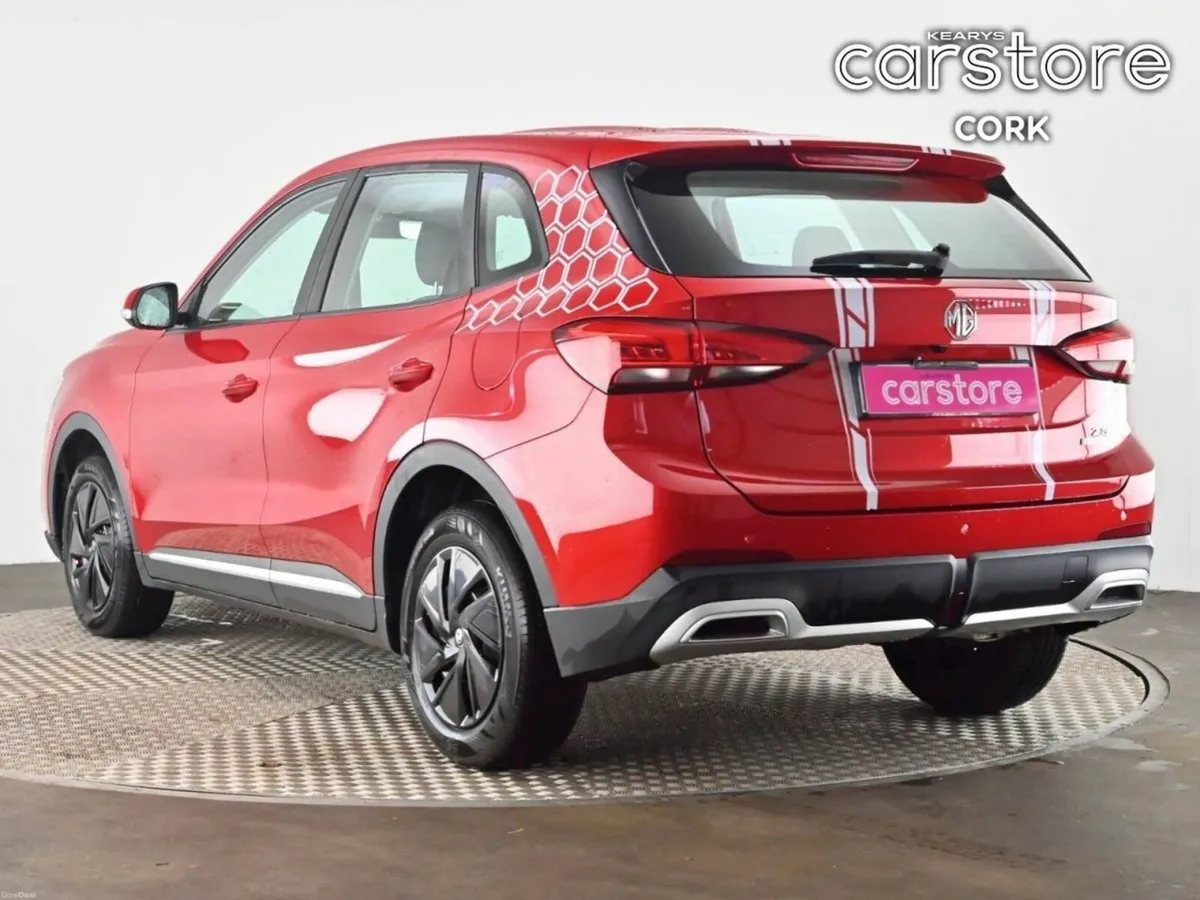 MG ZS Essence HEV - Image 3