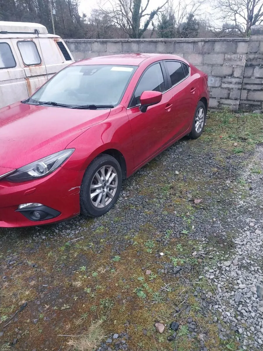 151 mazda 3 Price 3750 - Image 4