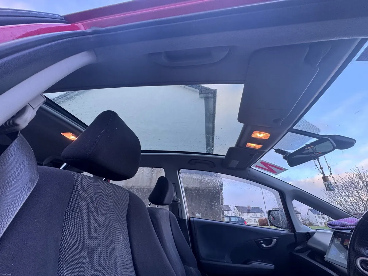 Honda Jazz 2010 *AUTO* 1.3 - IRISH CAR - Image 2