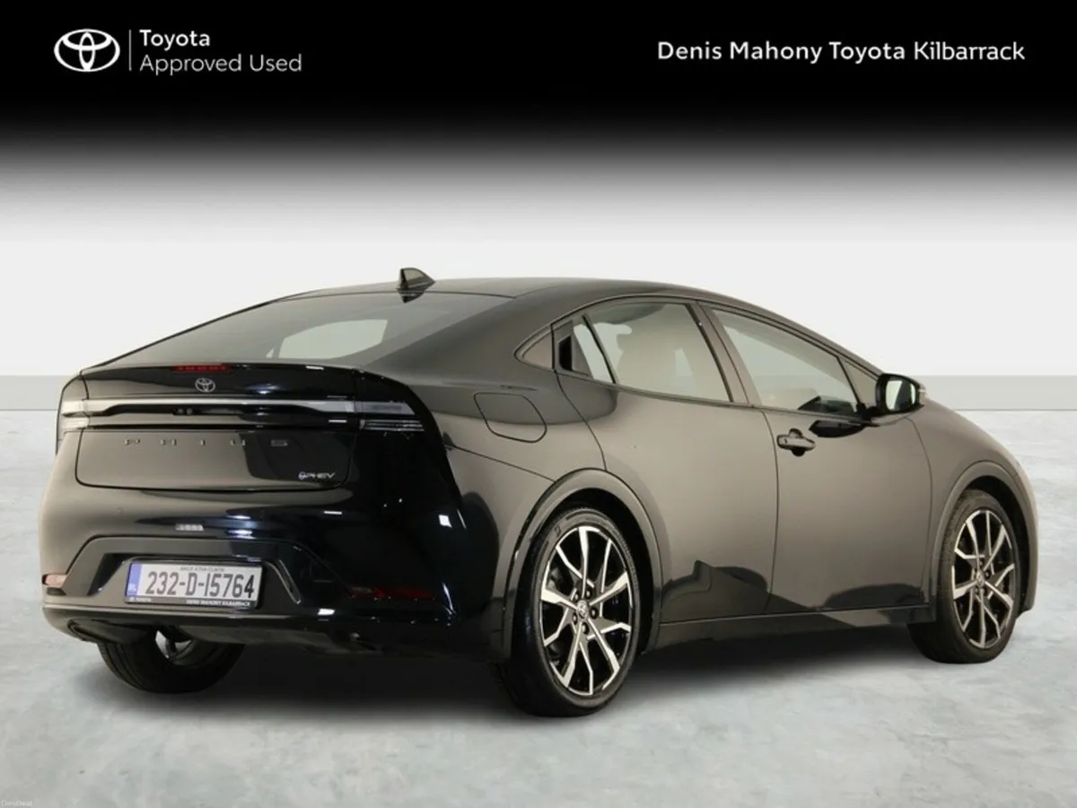Toyota Prius 4DR A - Image 2