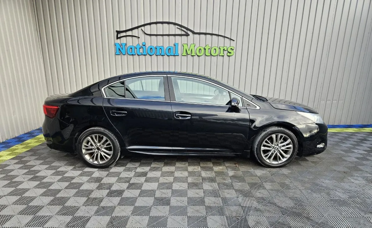2017 Toyota Avensis 1.6 D-4D Luna Navi Saloon - Image 3