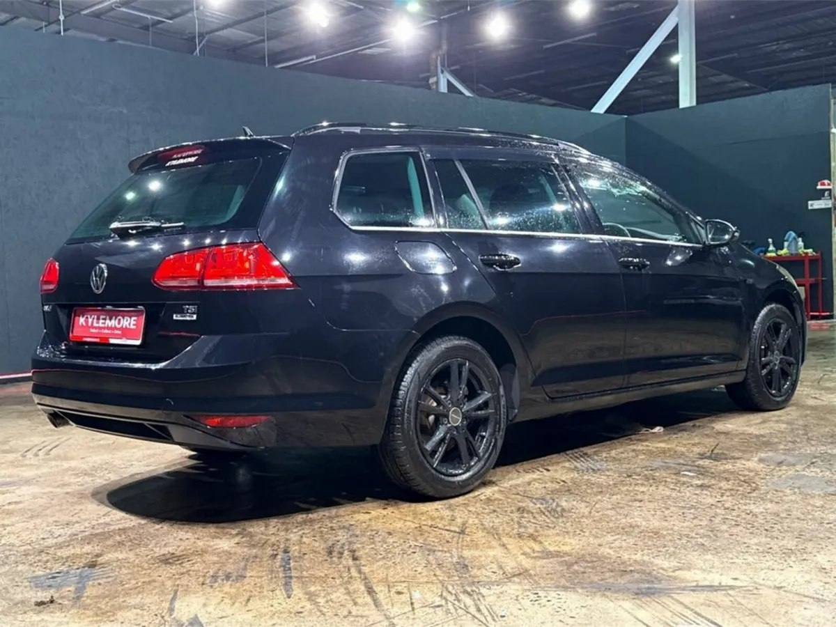 Volkswagen Golf FACTORY ALLOYS - PADDLE SHIFT - CR - Image 4