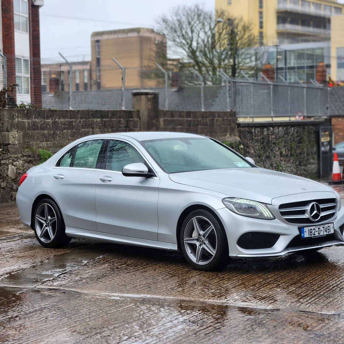 182 Mercedes benz  C-Class AMG EXECUTIVE - Image 4