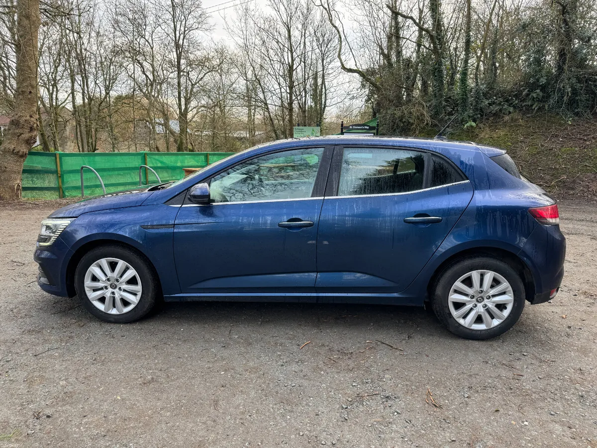 UNRESERVED 2021 RENAULT MEGANE FOR AUCTION - Image 2