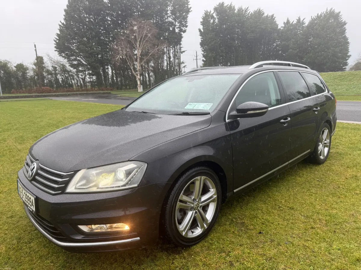 R-Line LOW MILEAGE TAX AND NCT - Image 2