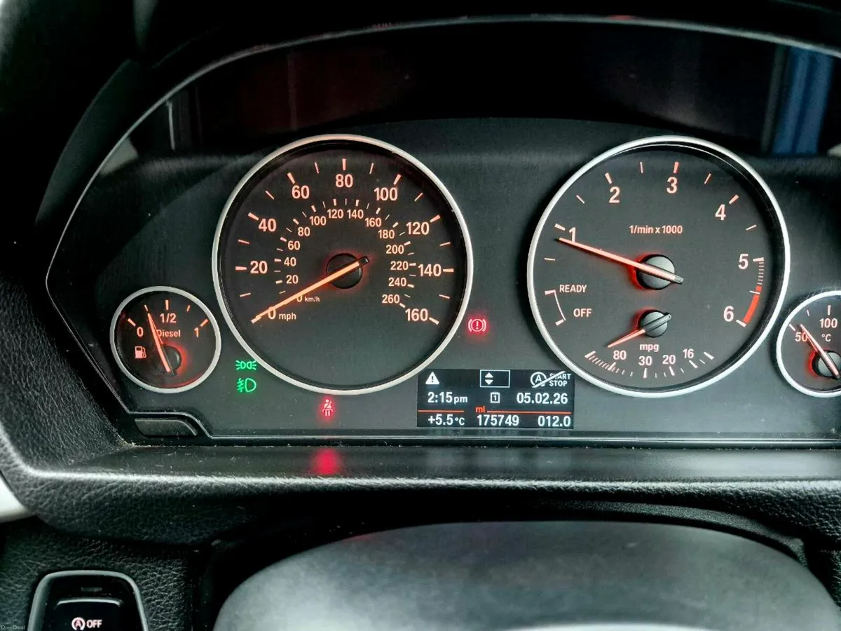 BMW 318D Diesel White - Image 3