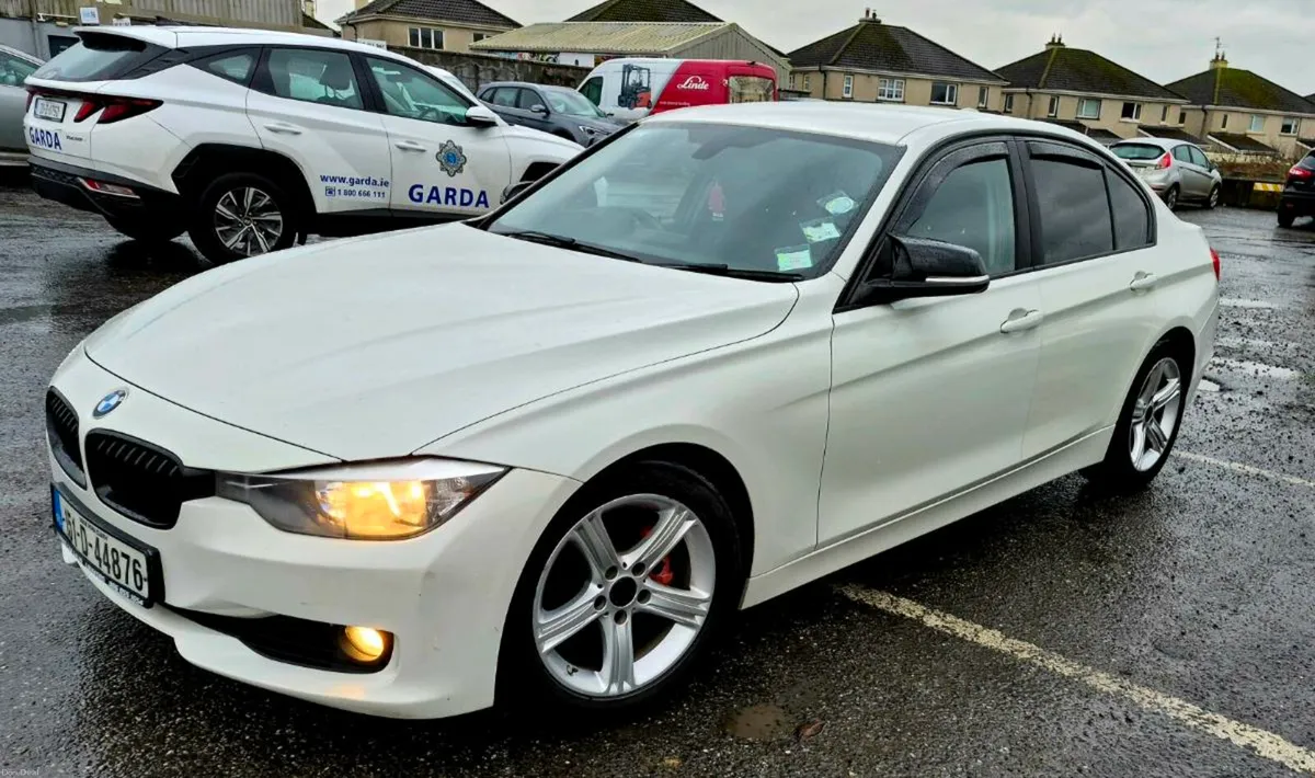 BMW 318D Diesel White - Image 4
