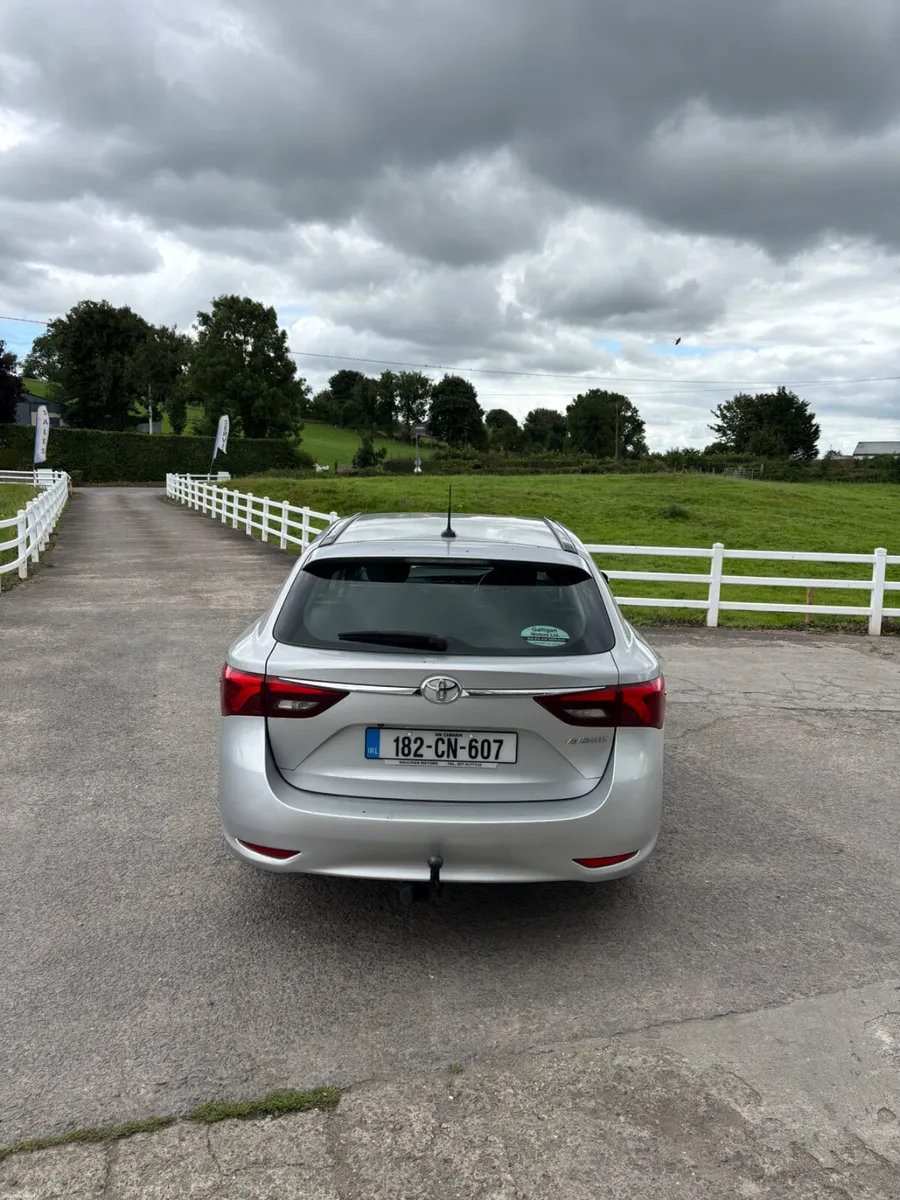 Toyota Avensis 2018 - Image 4