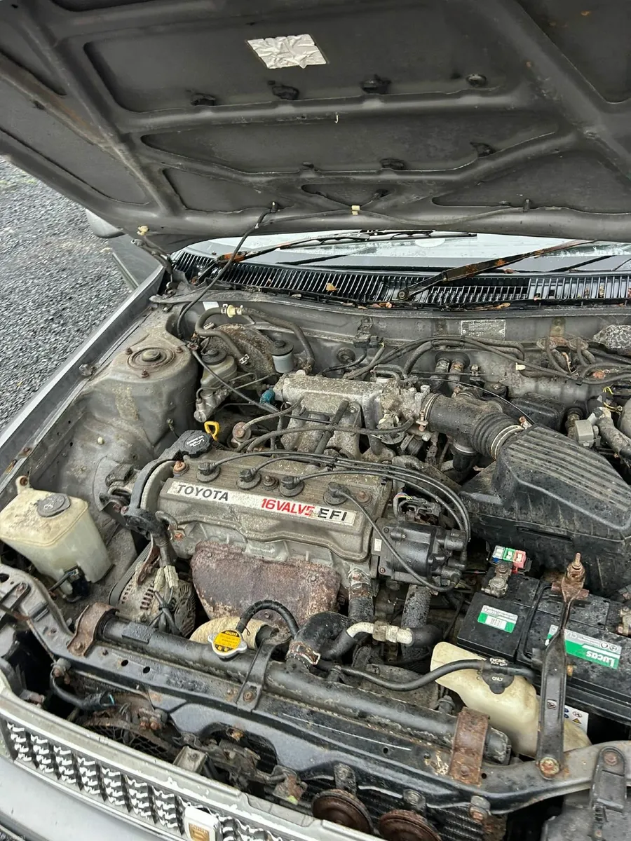 Toyota Corolla 1990 - Image 3