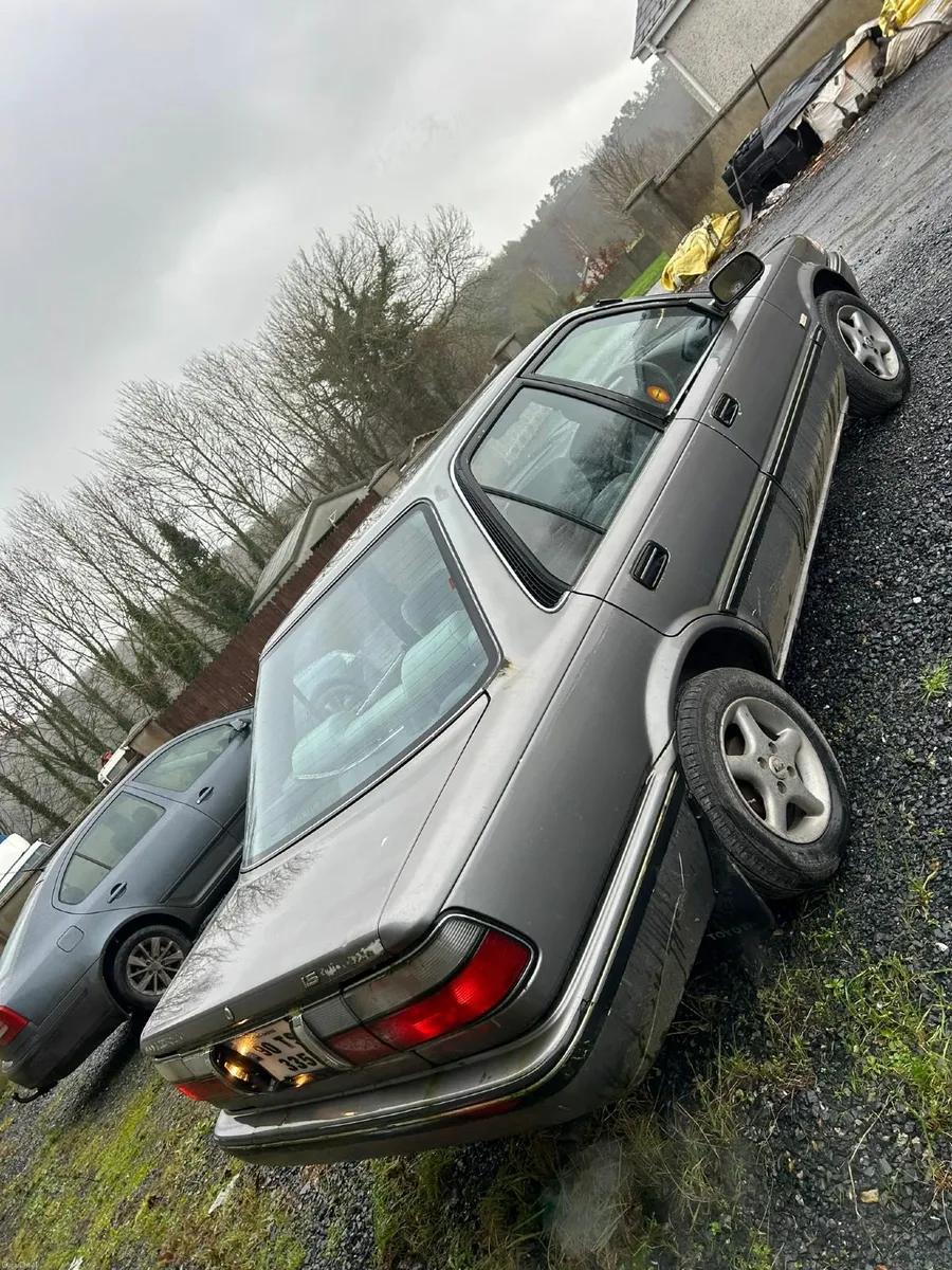 Toyota Corolla 1990 - Image 4