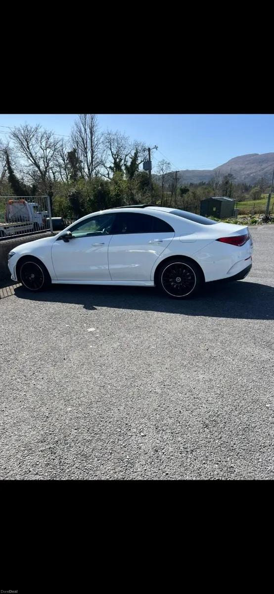 Mercedes-Benz CLA 2022 Premium Night Edition - Image 2