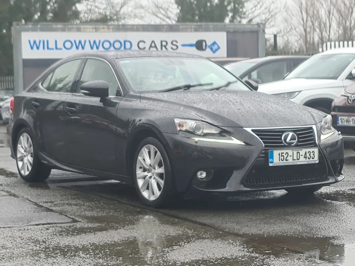 Lexus IS 2015 - Image 3