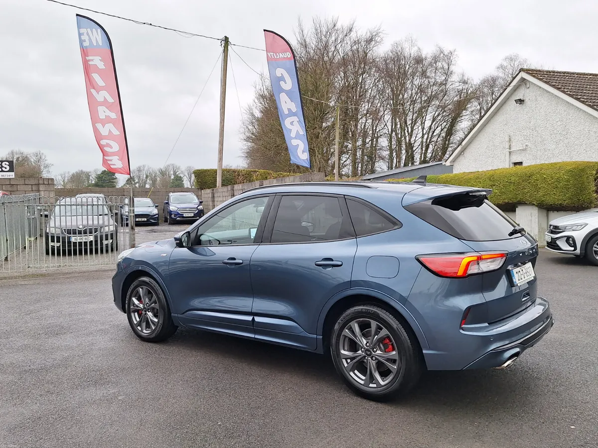 Ford Kuga 2021 - Image 4