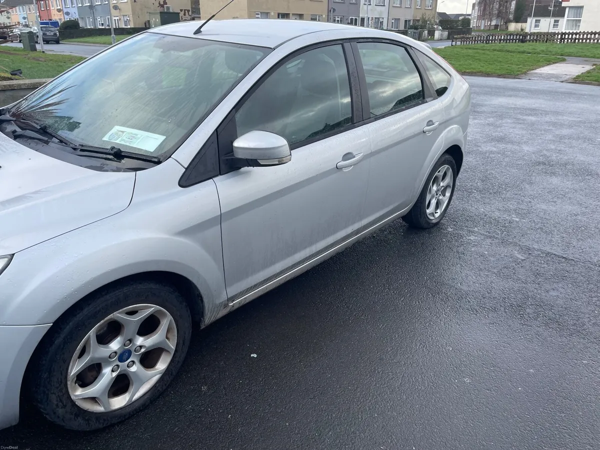 Ford Focus 2011 - Image 4