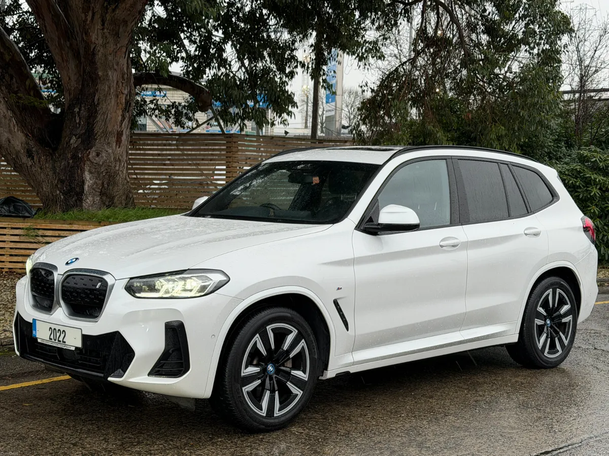 BMW iX3 2022..M-Sport..Panoramic Roof..2 Keys - Image 3