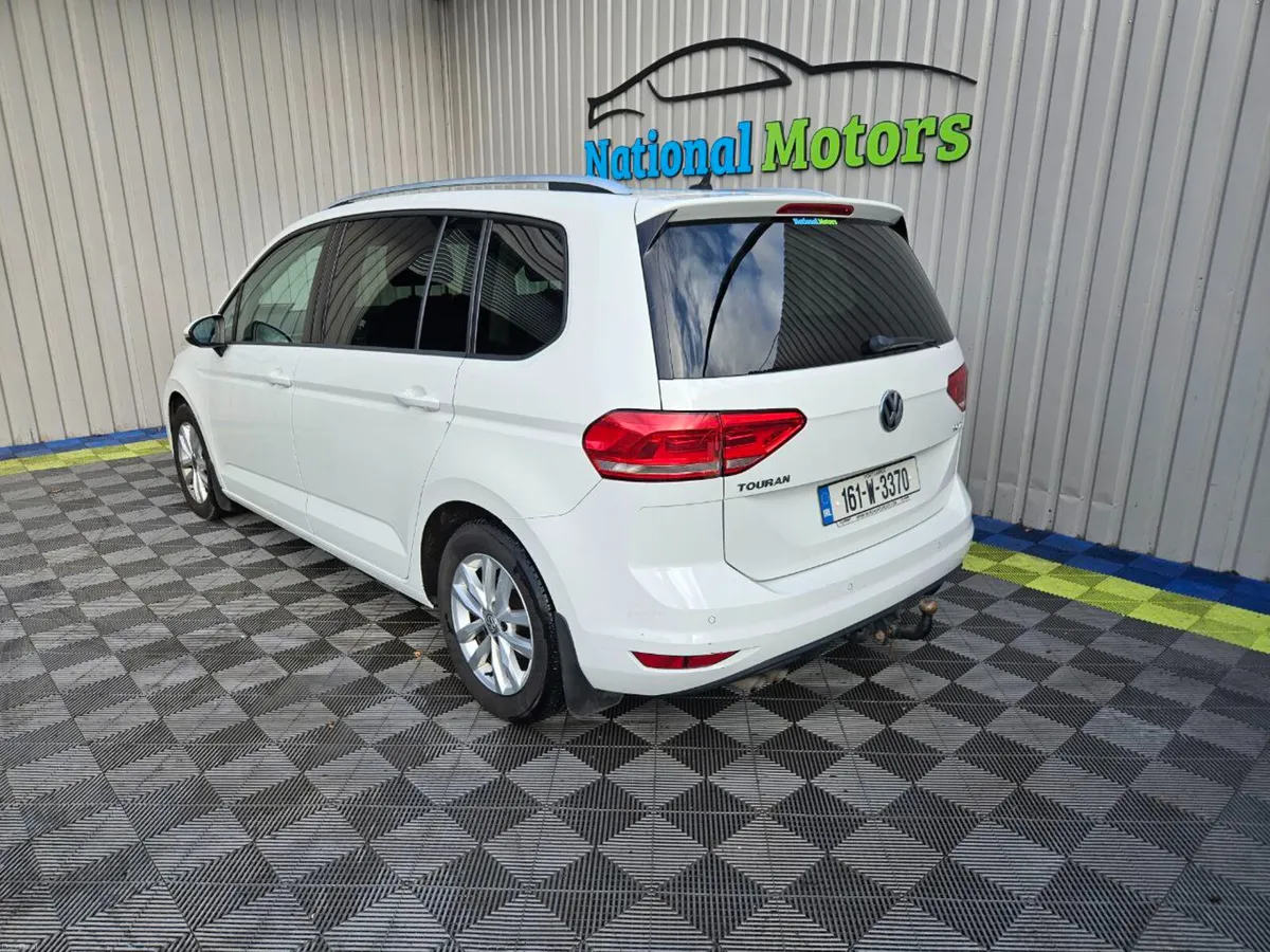 2016 Volkswagen Touran  2.0 TDI Comfortline 7 Seat - Image 5