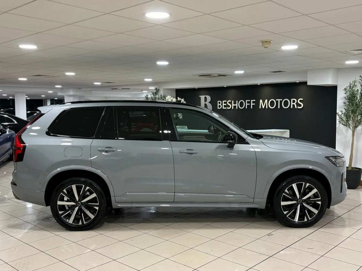 Volvo XC90 T8 PLUS AWD=VAPOUR GREY//PAN ROOF//AS N - Image 2