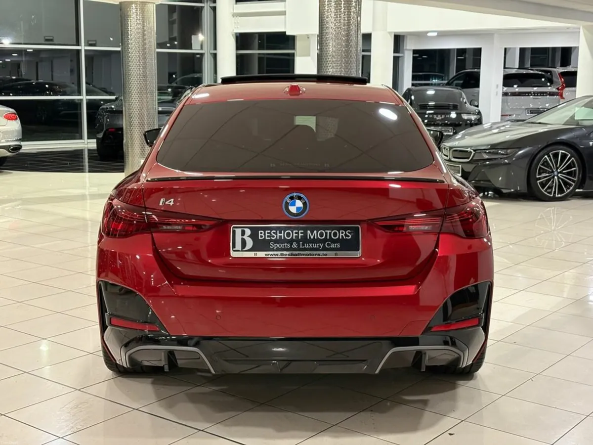 BMW i4 40 M-SPORT PRO=SUNROOF//RARE COLOUR//242 RE - Image 4