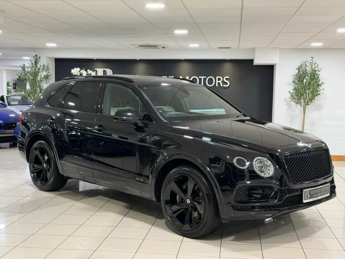 Bentley Bentayga V8 7 SEATER=LOW MILES//HUGE SPEC/ - Image 1