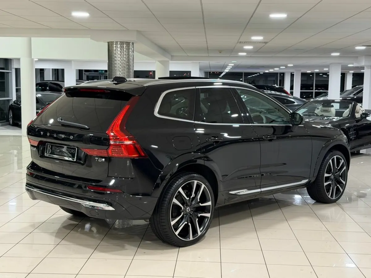 Volvo XC60 T8 ULTRA AWD=BLONDE INTERIOR//PAN ROOF/ - Image 3