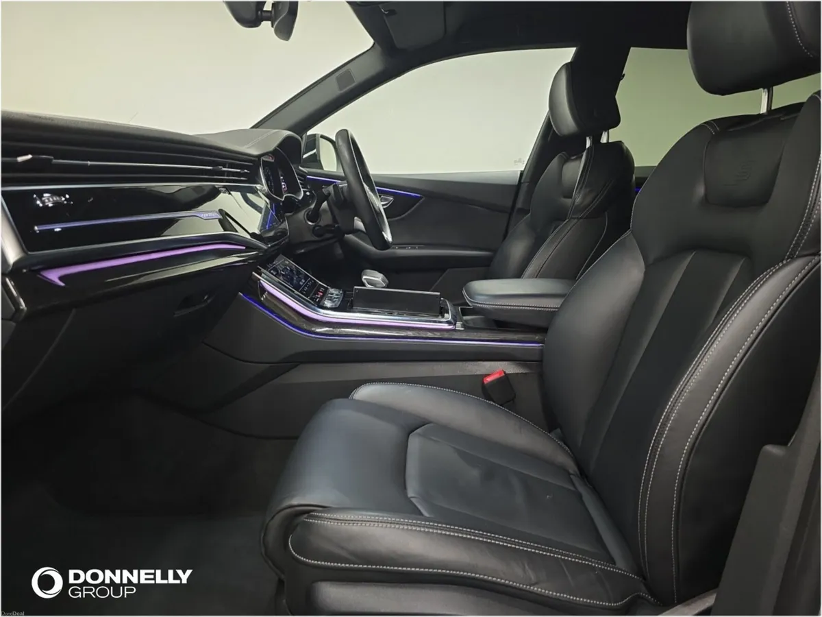 Audi Q8 Diesel Estate Black Edition - Image 4