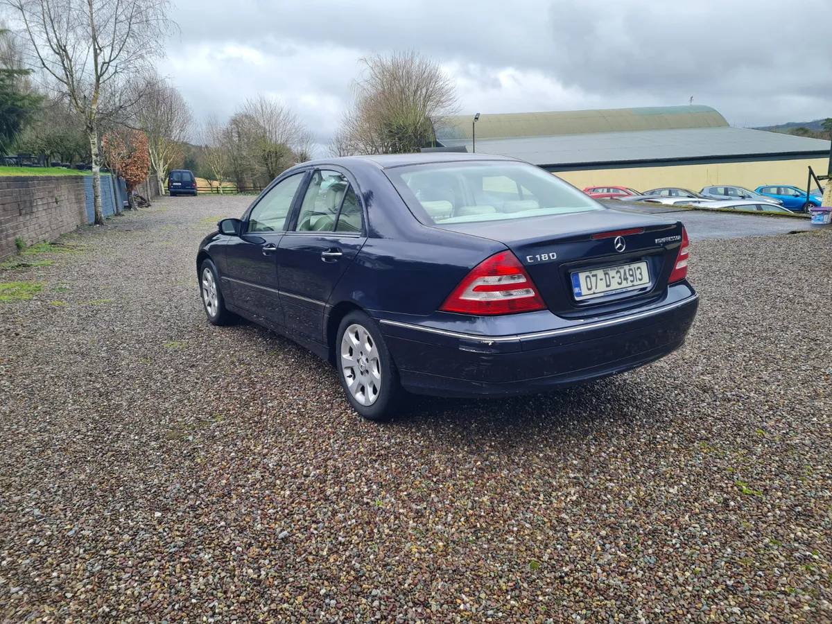 Mercedes-Benz C-Class 2007 - Image 4