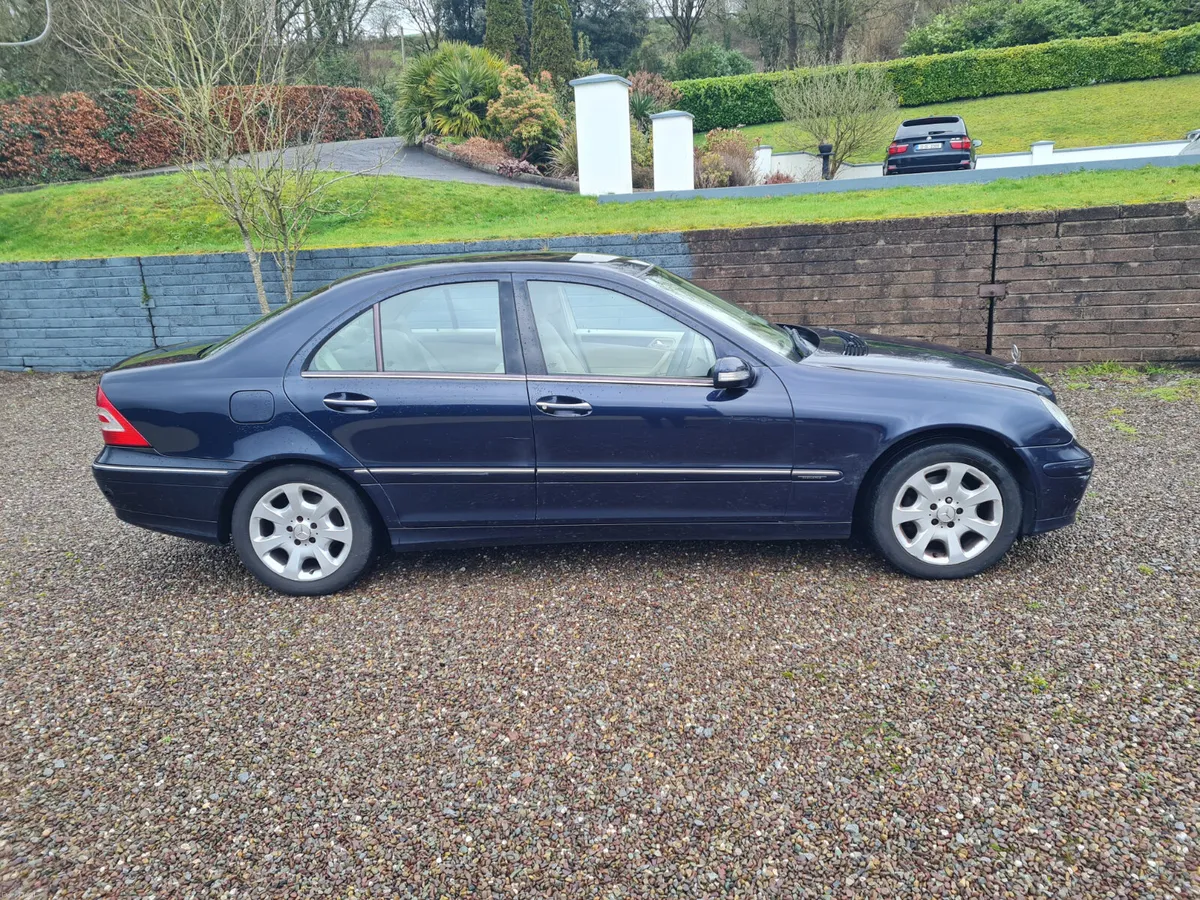 Mercedes-Benz C-Class 2007 - Image 1