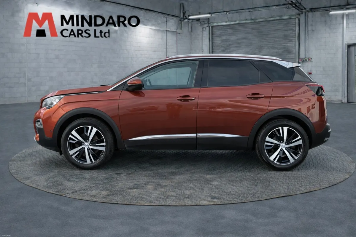 Peugeot 3008//AUTOMATIC//VERY LOW KMS - Image 4