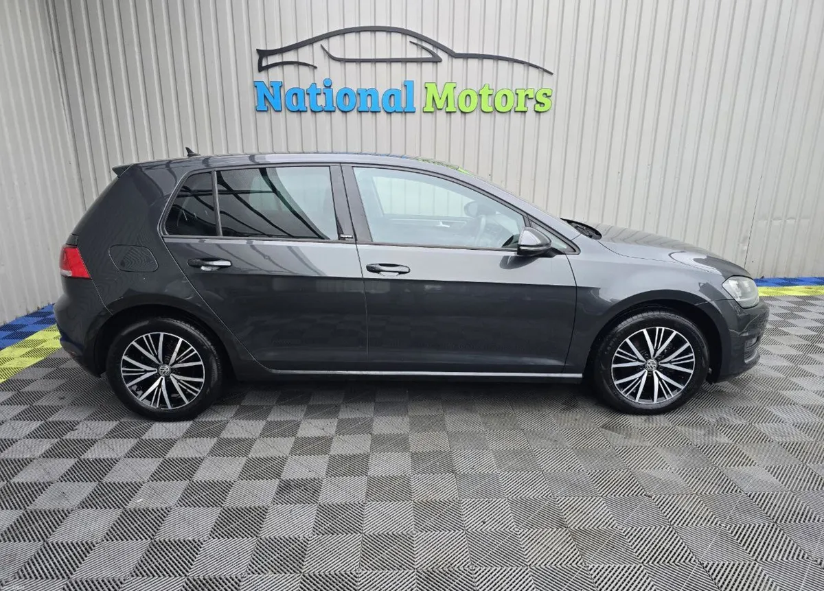 2016 Volkswagen Golf 1.2 Automatic TSI Trendline - Image 3