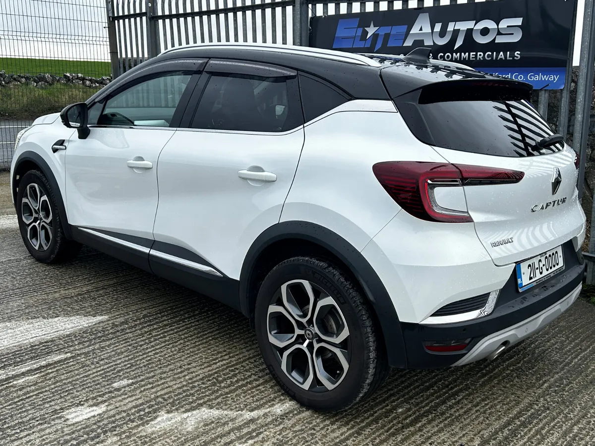 Renault Captur TCE Automatic 2021 - Image 3