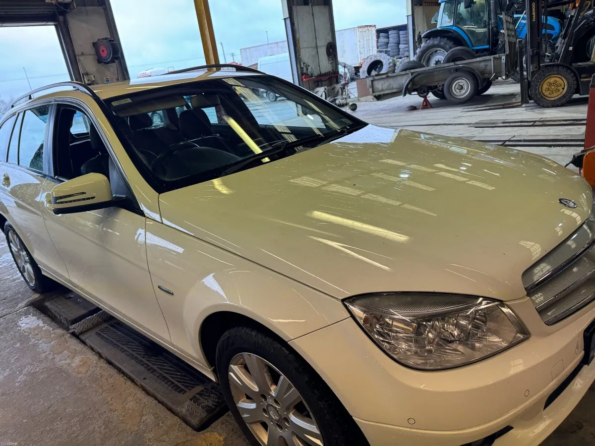 Mercedes c200 estate 2011 - Image 3