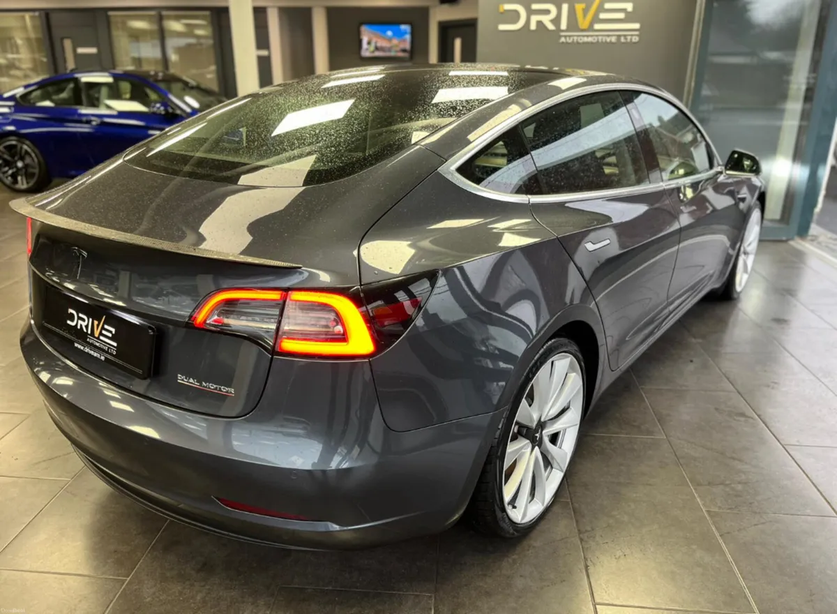 Tesla Model 3 2019 Dual Motor - Image 3