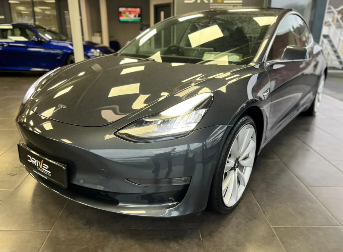 Tesla Model 3 2019 Dual Motor - Image 4