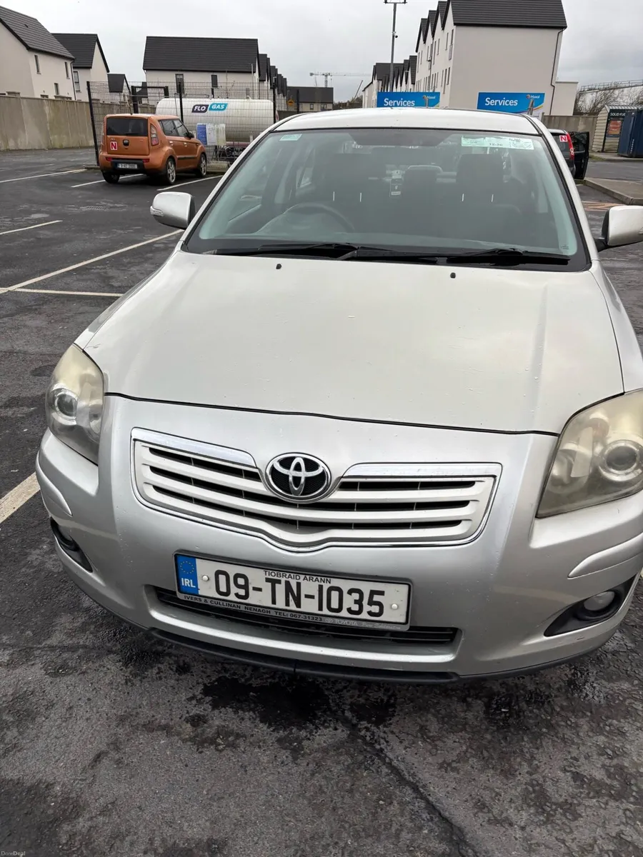 Toyota Avensis - Image 1