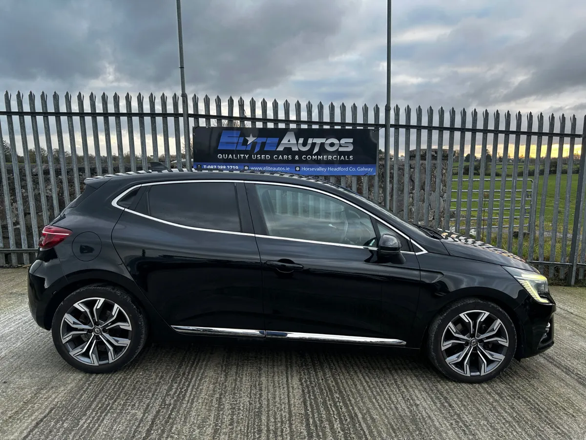 Renault Clio TCE Automatic 2021 - Image 2