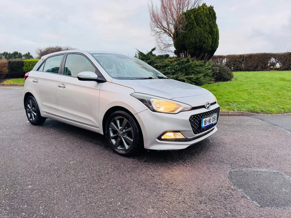 Hyundai i20 - Image 2