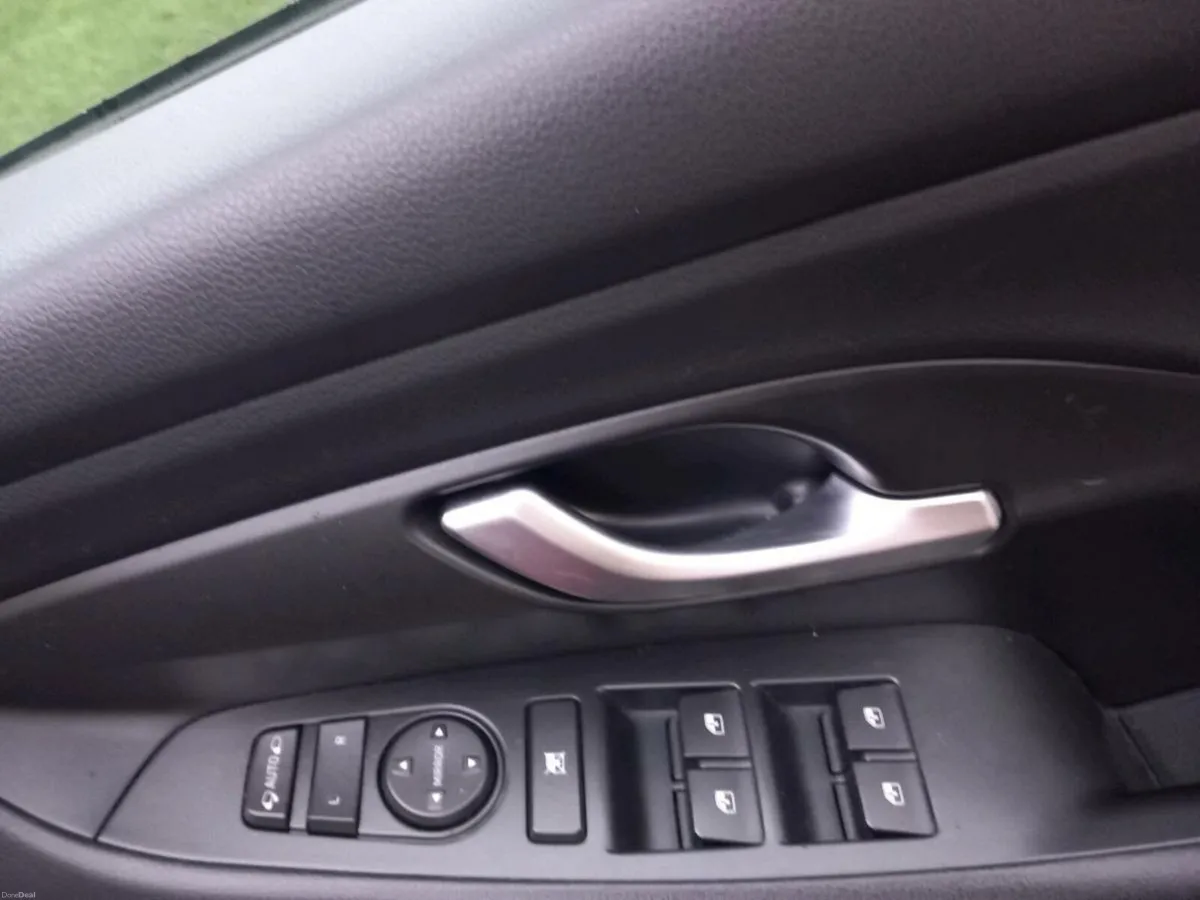 Hyundai i30 2017 1.6L Diesel  - Low miles - Image 4