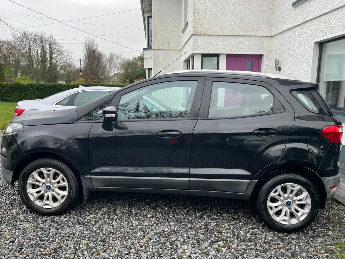 Ford EcoSport 2016 - Image 2