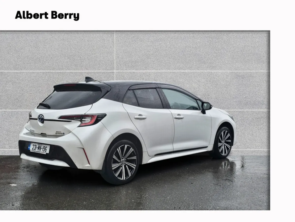 Toyota Corolla LUNA SPORT HB 4DR AUTO - Image 4