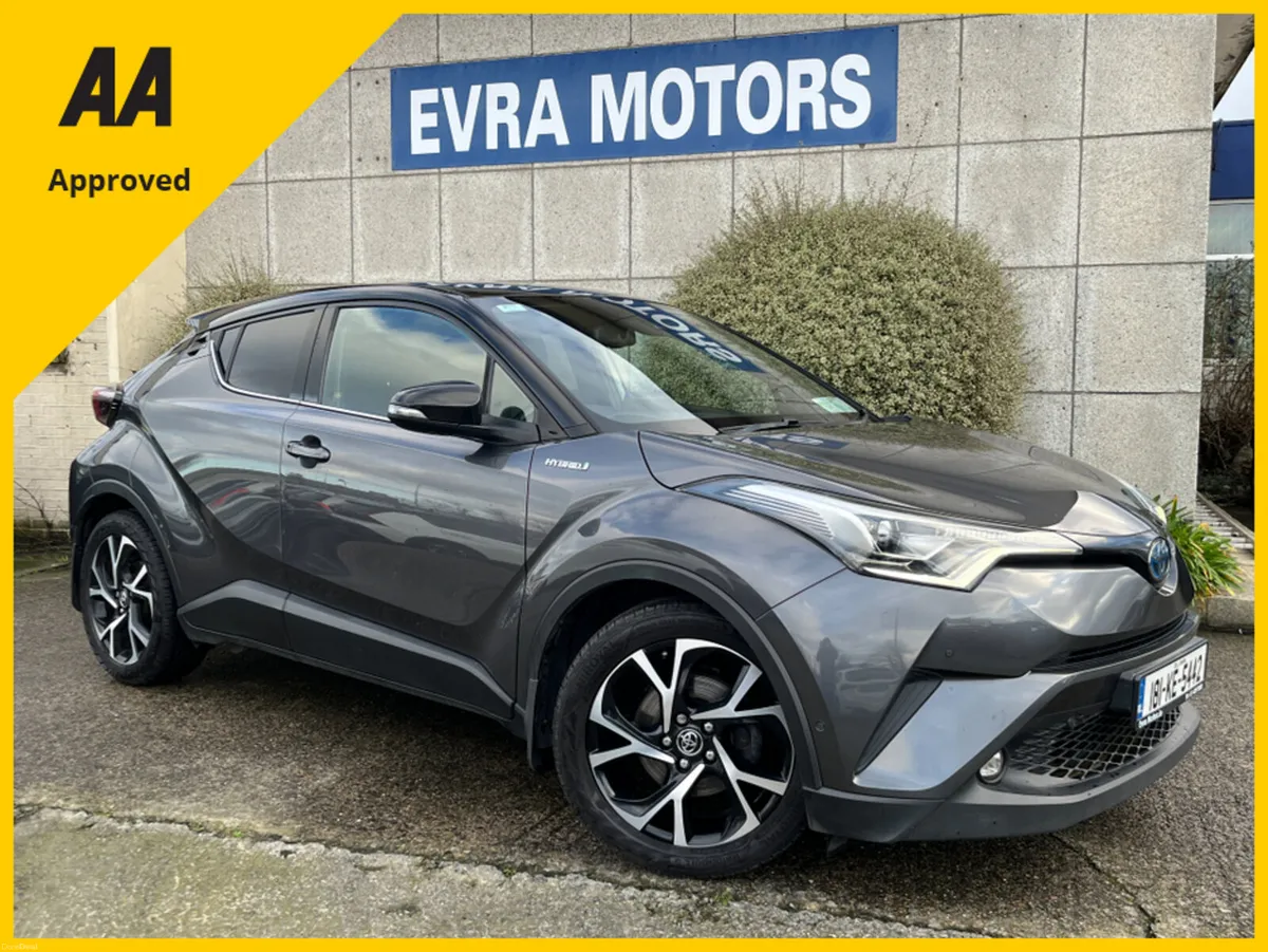 Toyota C-HR DYNAMIC AUTOMATIC HYBRID 1.8 PETROL // - Image 1
