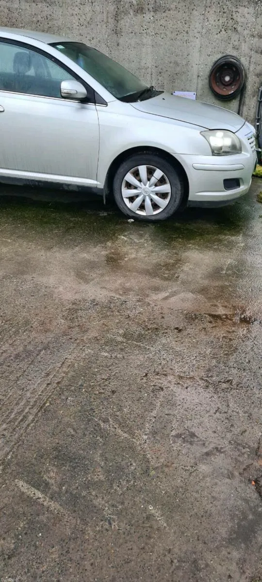 Toyota Avensis - Image 2