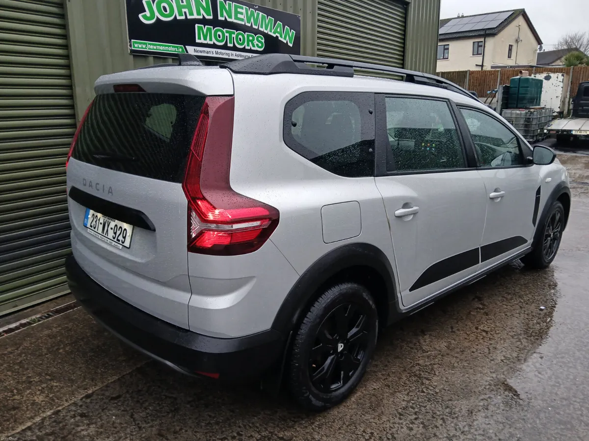 Dacia Jogger 2023 7 seater low mileage - Image 4