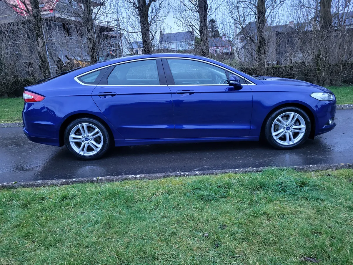 Ford Mondeo TITANIUM 1.6 DIESEL - Image 2