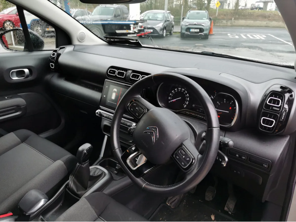 Citroen C3 FEEL PURETECH 82 4 4DR  AIRCROSS - Image 3