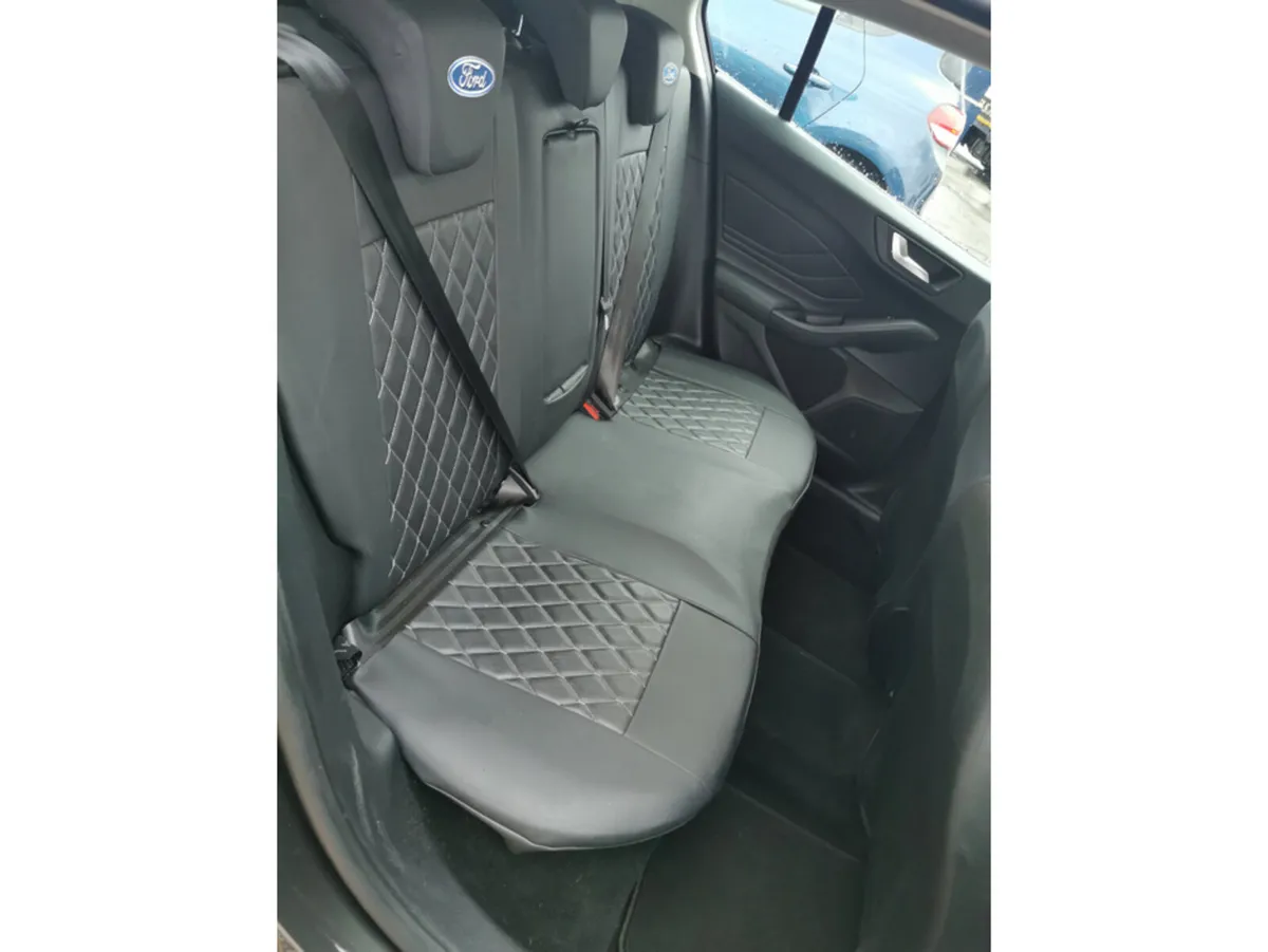 Ford Focus TITANIUM 1.5 TDCI 125PS 6 5DR 6SPEED - Image 3