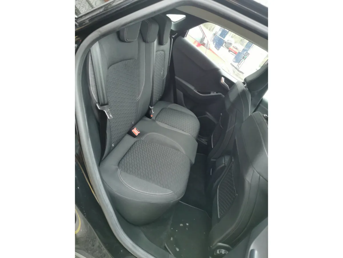 Ford Puma TITANIUM 5DR 1.0T 125 MHEV M6 4 - Image 2