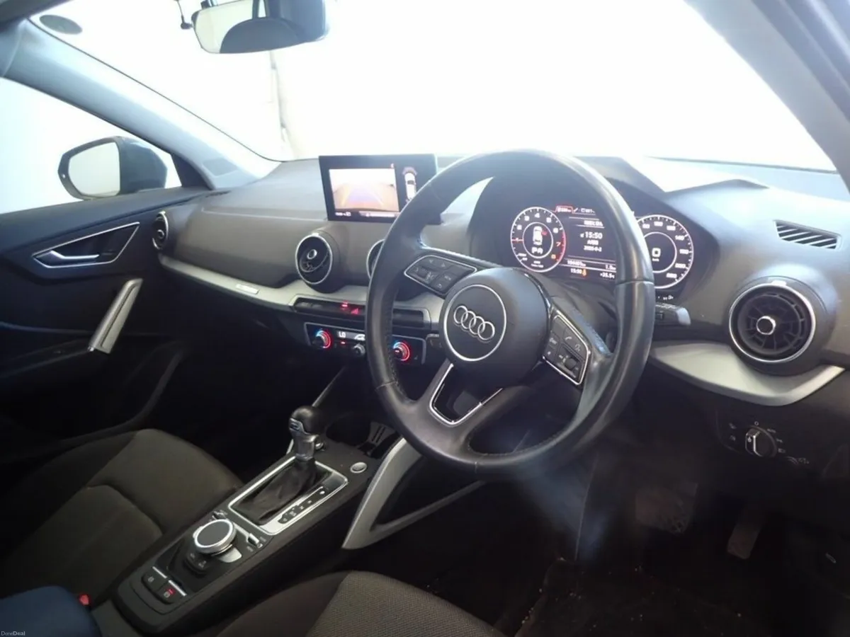Audi Q2 1.0 TFSI SPORTS - FACTORY ALLOYS - DIGITAL - Image 3